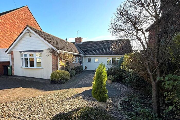 3 Bedroom Detached Bungalow For Sale In Manor Abbey Road, Halesowen, B62