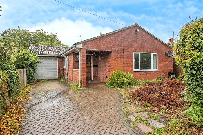 3 Bedroom Detached Bungalow For Sale In Spooners Lane, Hadleigh, Ipswich, IP7