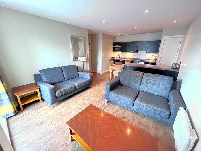 2 Bedroom Flat To Rent In Shudehill, Manchester, M4