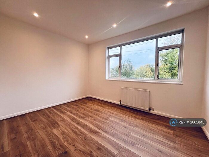 2 Bedroom Terraced House To Rent In Commonside East, Mitcham, CR4