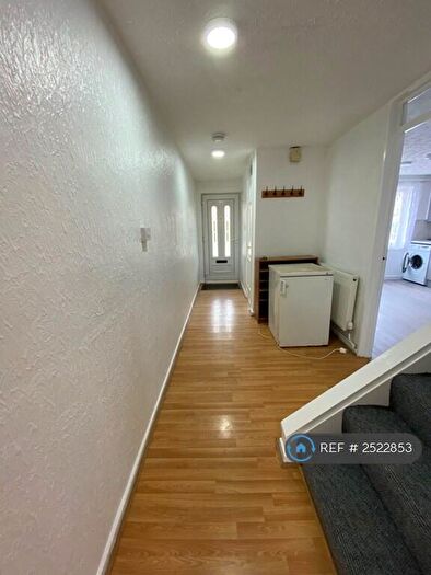 3 Bedroom Terraced House To Rent In Loriner Place, Milton Keynes, MK14