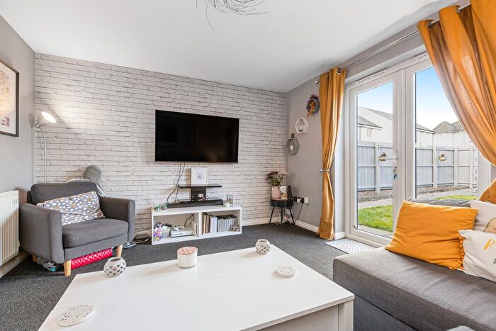 2 Bedroom End Of Terrace House For Sale In Burnbrae Road, Bonnyrigg, EH19