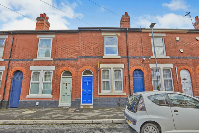 4 Bedroom House To Rent In Pybus Street, Derby, DE22