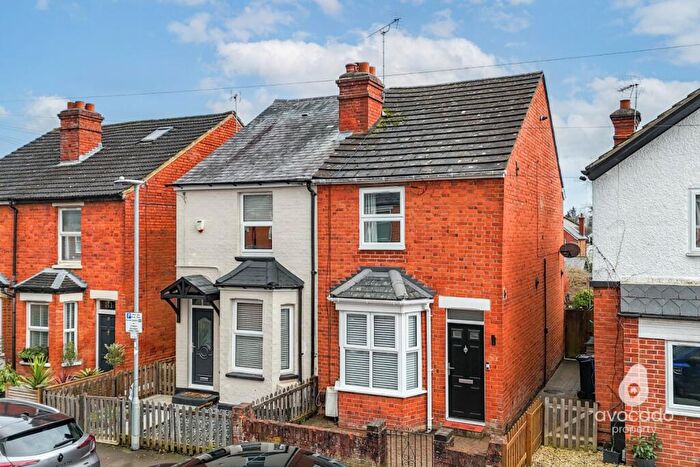 2 Bedroom Semi Detached House For Sale In Wescott Road, Wokingham, RG40