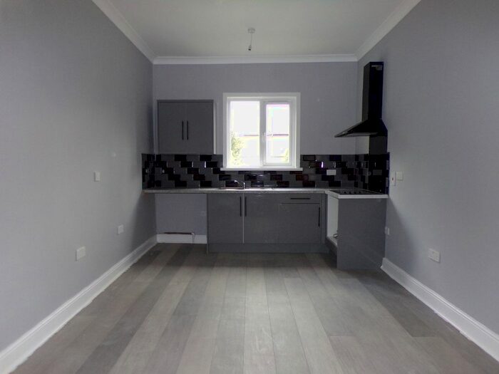 Studio To Rent In Lea Bridge Road, Leyton, London, E10