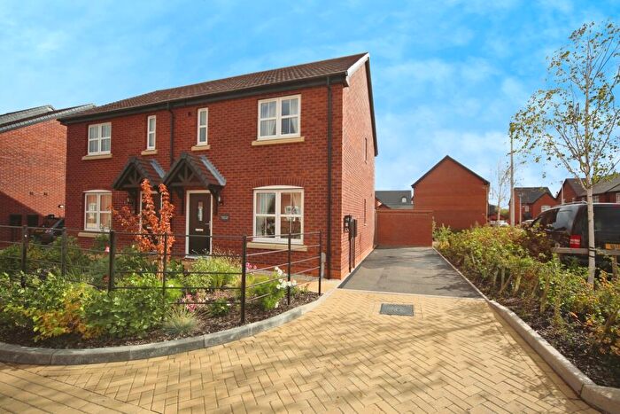 3 Bedroom Semi-Detached House For Sale In Wing Street, Stratford-upon-Avon, Warwickshire, CV37