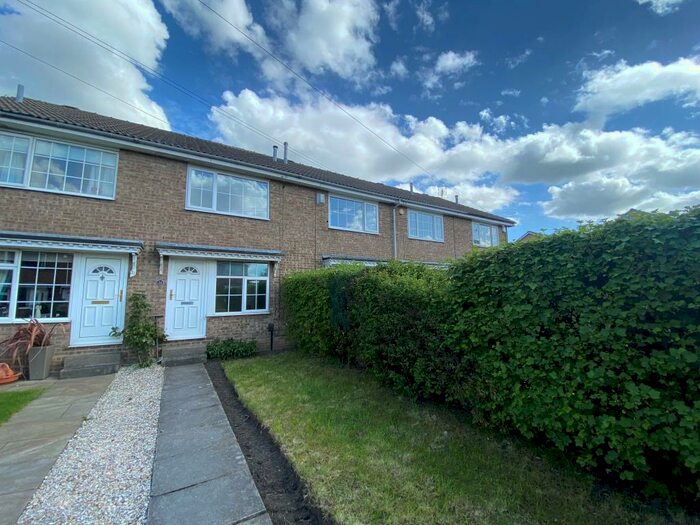 2 Bedroom House To Rent In New Park Avenue, Farsley, Pudsey, LS28