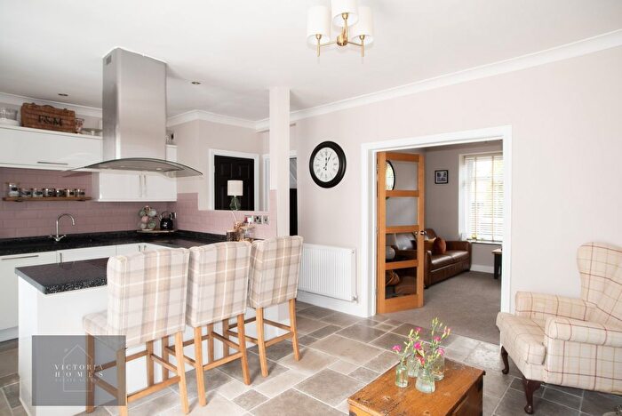 3 Bedroom Terraced House For Sale In Waungogh Terrace, Beaufort, NP23