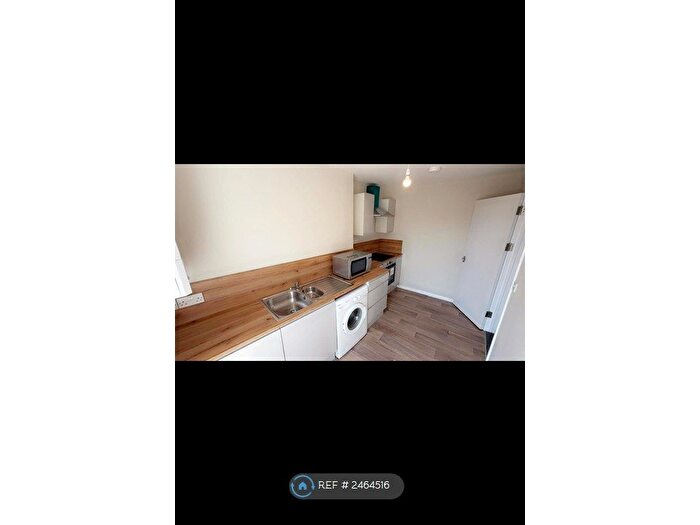 1 Bedroom Flat To Rent In St. Mary Street, Weymouth, DT4