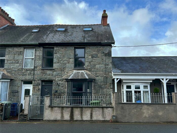 2 Bedroom Terraced House For Sale In Dyffryn Ardudwy, Gwynedd, LL44