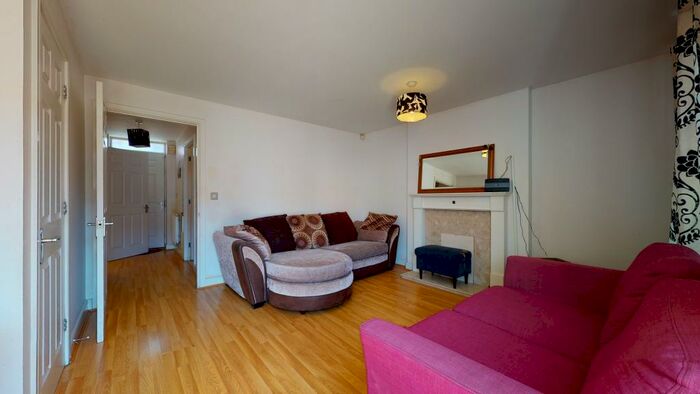 2 Bedroom Flat To Rent In Allenby Road, Thamesmead, SE28