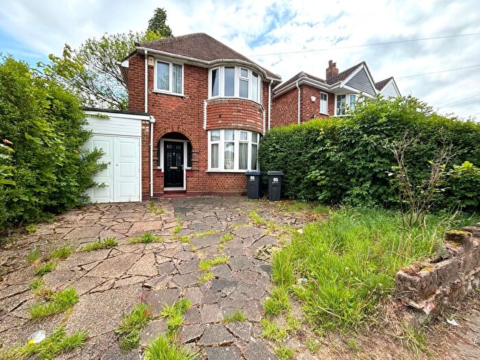 3 Bedroom Semi-Detached House To Rent In Willclare Road, Birmingham, B26