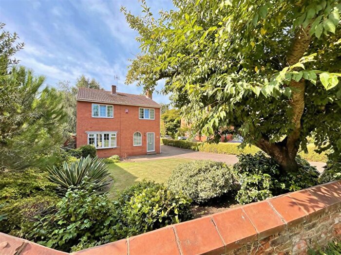 3 Bedroom Detached House For Sale In Main Street, Great Heck, DN14