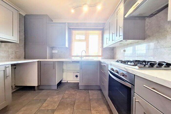 2 Bedroom Flat To Rent In Wellcome Avenue, Dartford, DA1