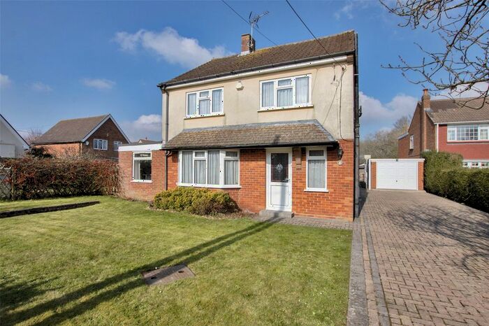 3 Bedroom Detached House For Sale In Hadley Close, Meopham, Gravesend, Kent, DA13
