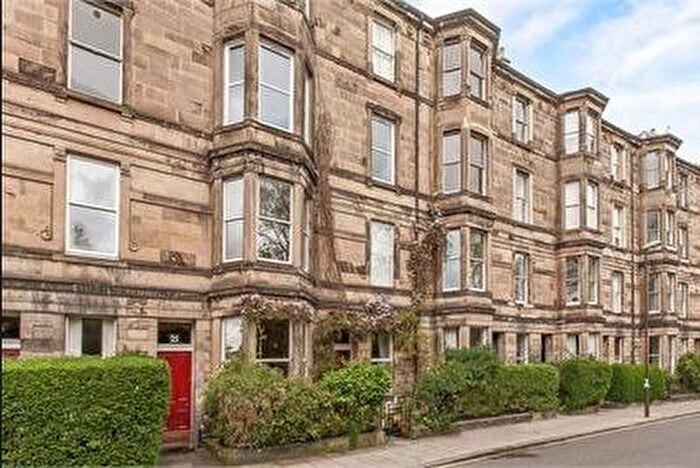 4 Bedroom Flat To Rent In , Gillespie Crescent, Edinburgh, EH10