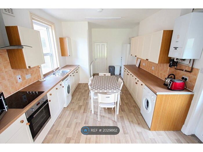 5 Bedroom Detached House To Rent In Nortoft Road, Bournemouth, BH8
