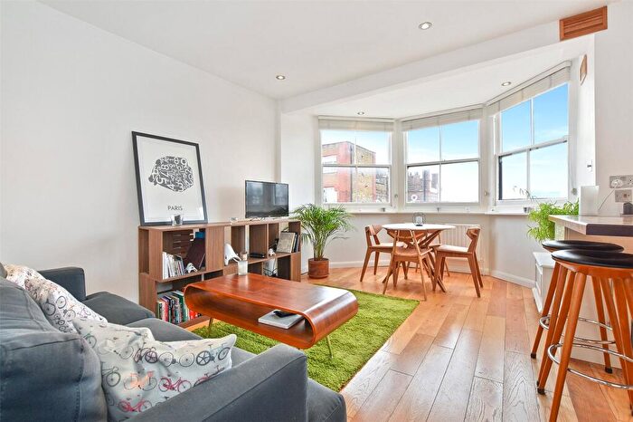 2 Bedroom Flat To Rent In Lion Mills, Hackney Road, London, E2