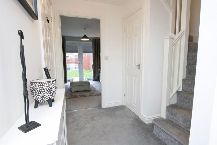 2 Bedroom Semi-Detached House For Sale In Bryndale Close, Bircotes, Doncaster, DN11