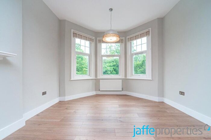 2 Bedroom Apartment To Rent In Westbere Road, London, NW2