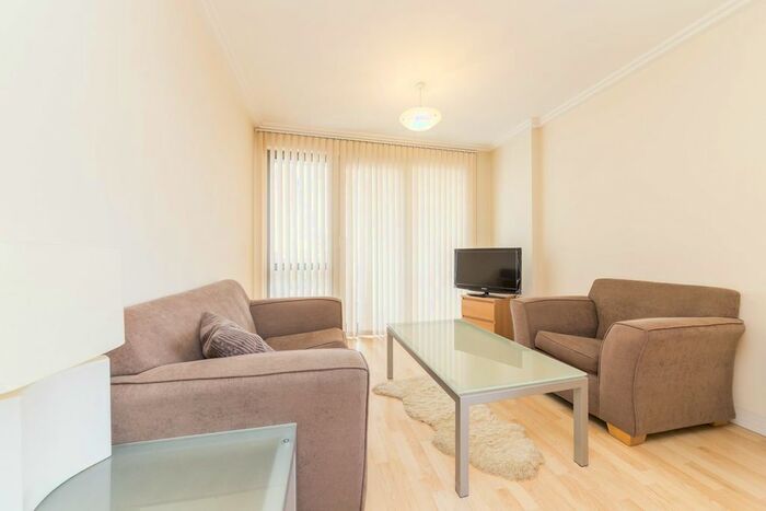 2 Bedroom Flat To Rent In Poulton Court, Victoria Road, Victoria Road, London W3