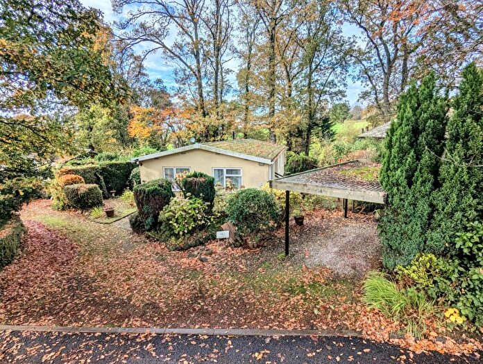 2 Bedroom Park Home For Sale In Pathfinder Village, Exeter, EX6