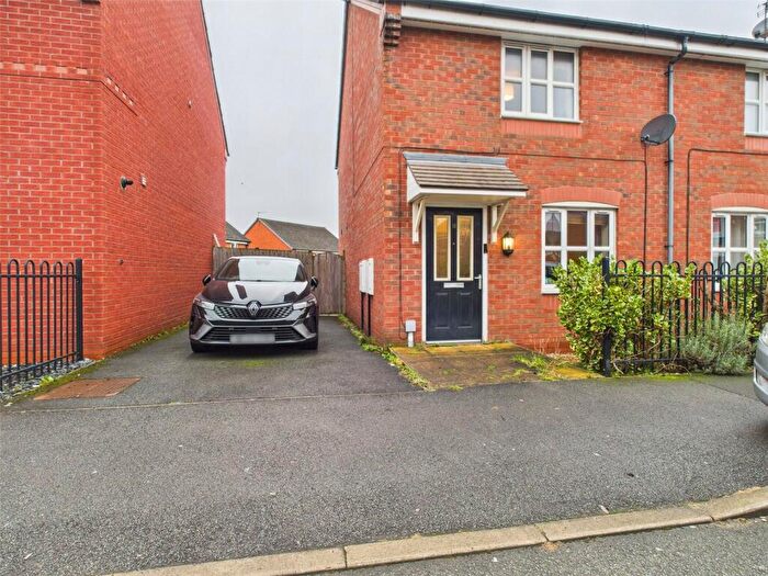 2 Bedroom Semi Detached House For Sale In Falshaw Way, Gorton, Manchester, M18