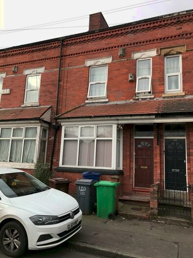 5 Bedroom Terraced House To Rent In Heald Grove, Manchester, M14
