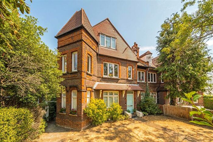 3 Bedroom Flat For Sale In Glenluce Road, Blackheath, SE3