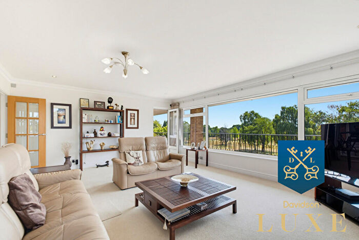 3 Bedroom Apartment For Sale In Dove House Lane, Solihull, B91