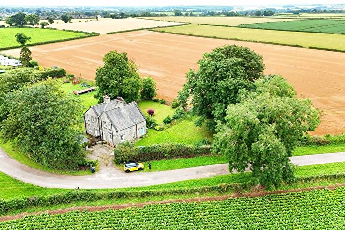 2 Bedroom Cottage To Rent In Sicklinghall Road, Stockeld Park, Wetherby, LS22