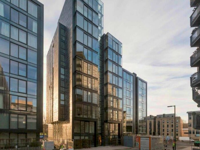 Garage / Parking To Rent In Simpson Loan, Edinburgh, EH3