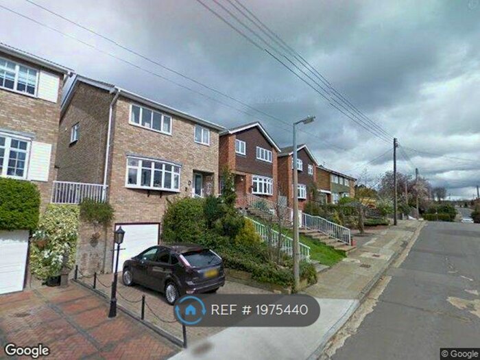 4 Bedroom Detached House To Rent In Fernlea Road, Benfleet, SS7