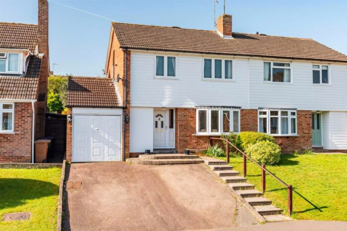 3 Bedroom Semi Detached House For Sale In Rib Vale, Bengeo, SG14