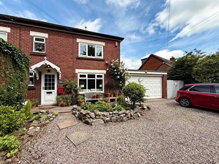 3 Bedroom Semi-Detached House For Sale In Park Lane, Knypersley, ST8