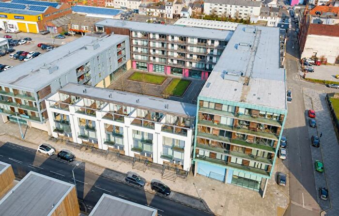 2 Bedroom Flat For Sale In Hobart Street, Cargo, Millbay, PL1