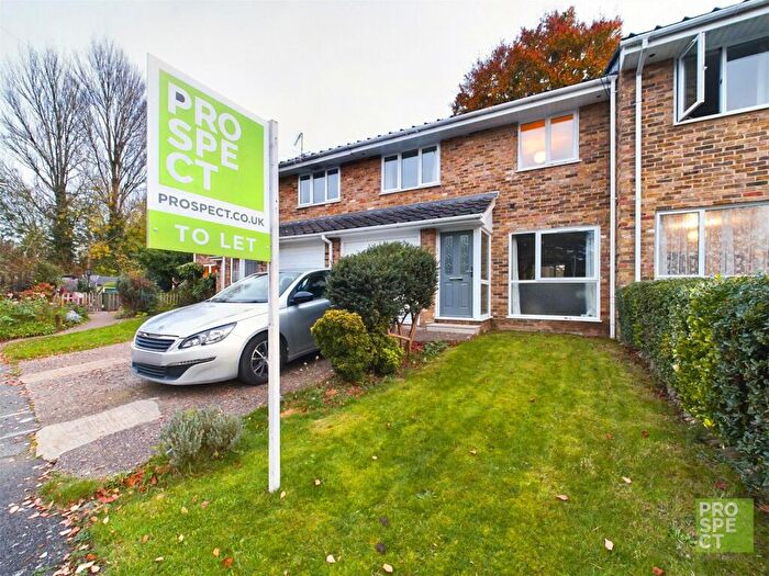 4 Bedroom Terraced House To Rent In In The Ray, Maidenhead, Berkshire, SL6