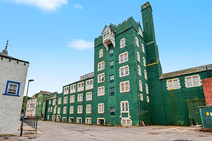 2 Bedroom Flat For Sale In Ladies Walk Brewery, Workington, CA14
