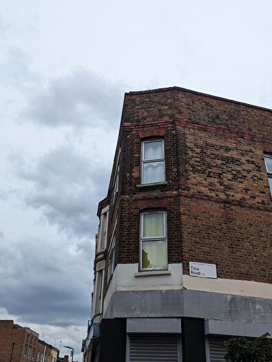 Studio To Rent In Clarence Rd, London, E5