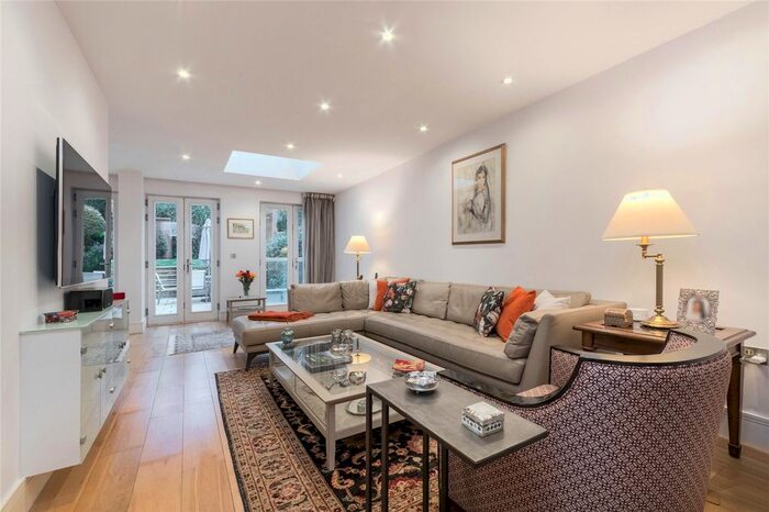 4 Bedroom Flat For Sale In Adelaide Road, Chalk Farm, NW3
