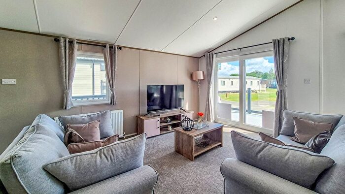 2 Bedroom Mobile/park Home For Sale In Stanford Bishop, Worcester, WR6