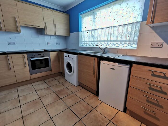 2 Bedroom Semi-Detached Bungalow For Sale In Gothic Close, Harleston, IP20