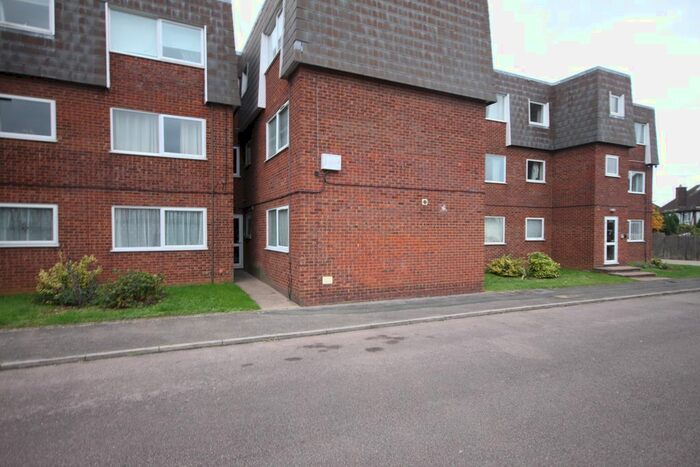 1 Bedroom Flat To Rent In Gardenia Avenue, Luton, LU3
