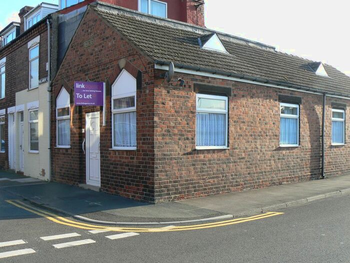 2 Bedroom Semi-Detached Bungalow To Rent In Parliament Street, Goole, DN14