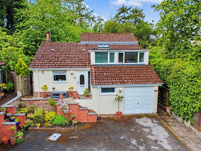 3 Bedroom Detached House For Sale In Gedling Road, Arnold, Nottingham, NG5