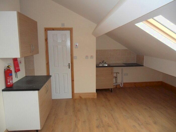 Studio To Rent In Birchfield Rd, Aston, Birmingham, B19