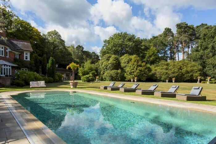 10 Bedroom Detached House To Rent In Kings Ride, Ascot, SL5