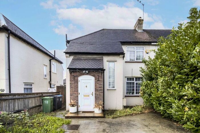 3 Bedroom Terraced House To Rent In Priory Road, Chessington, KT9