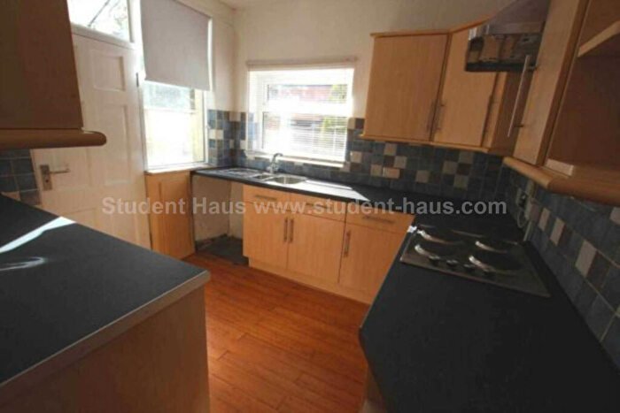 3 Bedroom House To Rent In Milnthorpe Street, Salford, M6