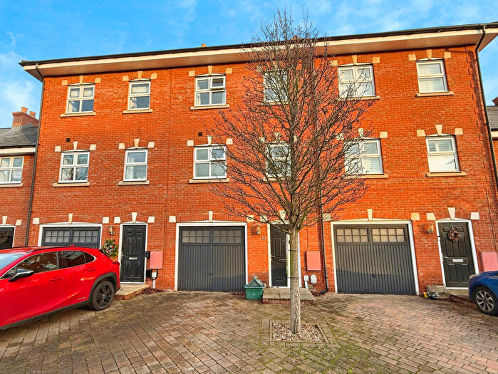 3 Bedroom Town House To Rent In Peache Road, Colchester, CO1